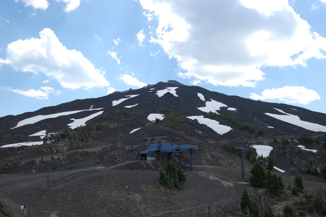 075 Mt Bachelor summit