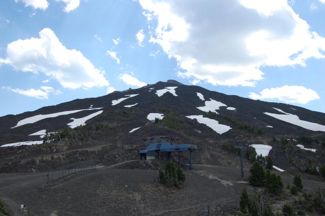 075 Mt Bachelor summit