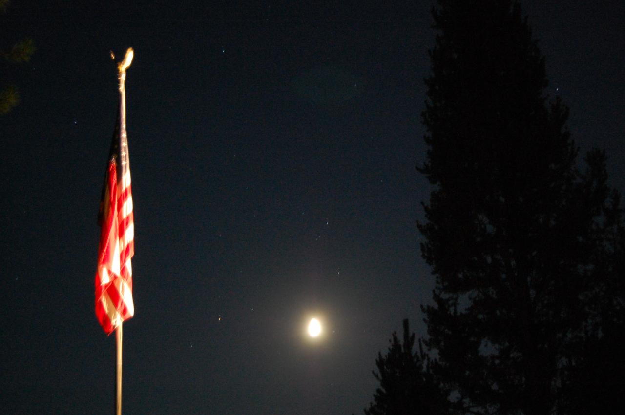 139 Flag and Moon 3