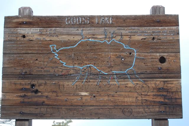 168 Goose Lake Sign 395