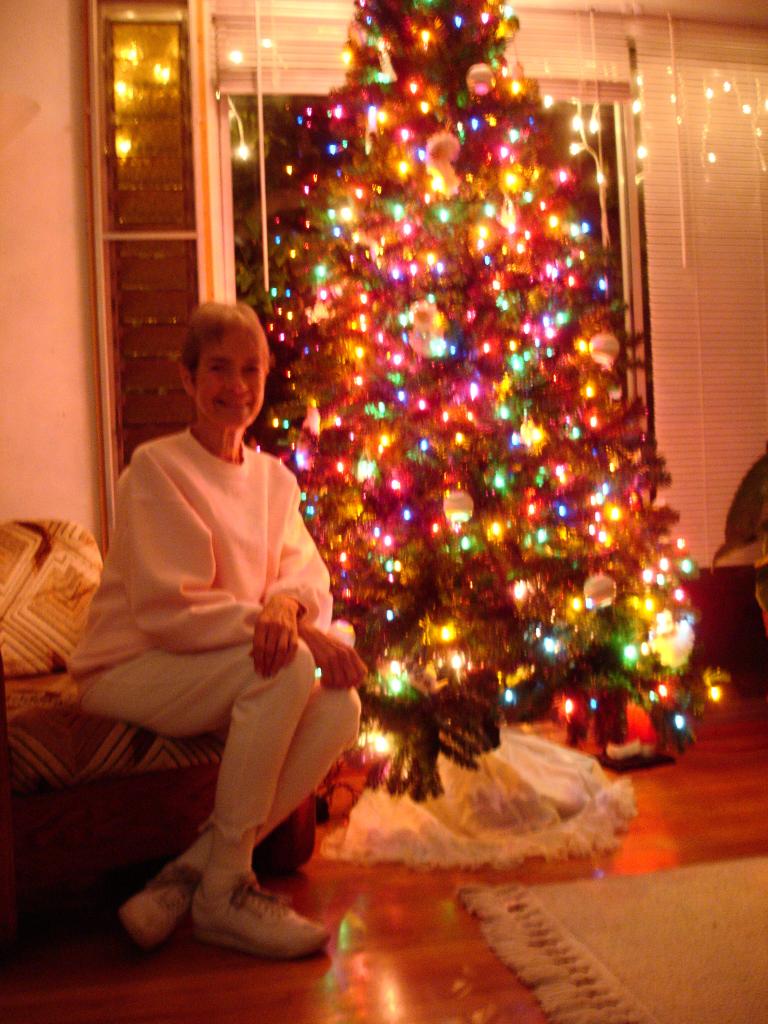 Amy XmasTree 06