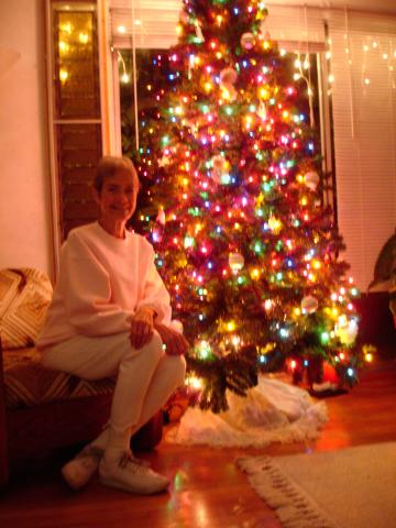 Amy XmasTree 06